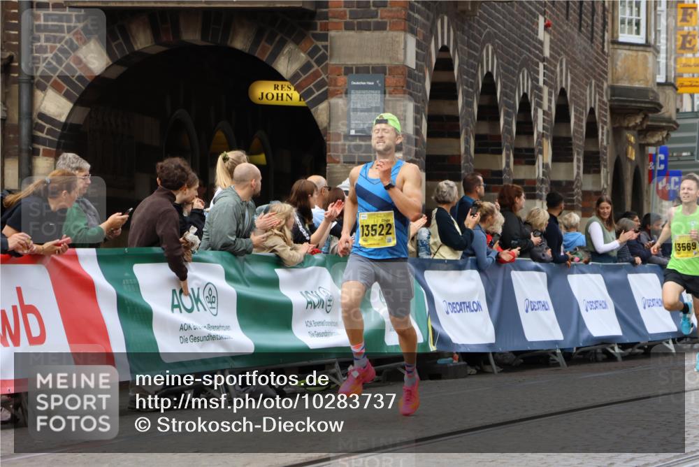 13.09.2026 - 21. swb-Marathon Bremen Strokosch-Dieckow http://msf.ph/oto/10283737 13.09.2026 10:30:26 Ziel 13522, 13561, 12458, 13603 meine-sportfotos.de
