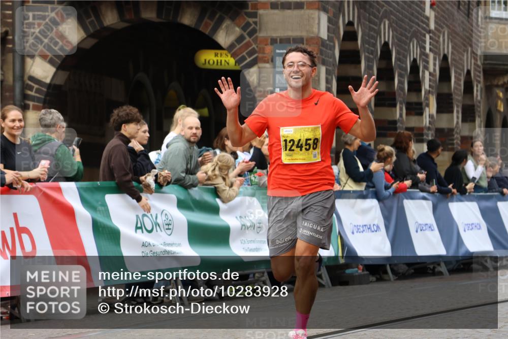 13.09.2026 - 21. swb-Marathon Bremen Strokosch-Dieckow http://msf.ph/oto/10283928 13.09.2026 10:30:48 Ziel 13569, 13576, 13603, 13537, 13554, 13572, 13630 meine-sportfotos.de