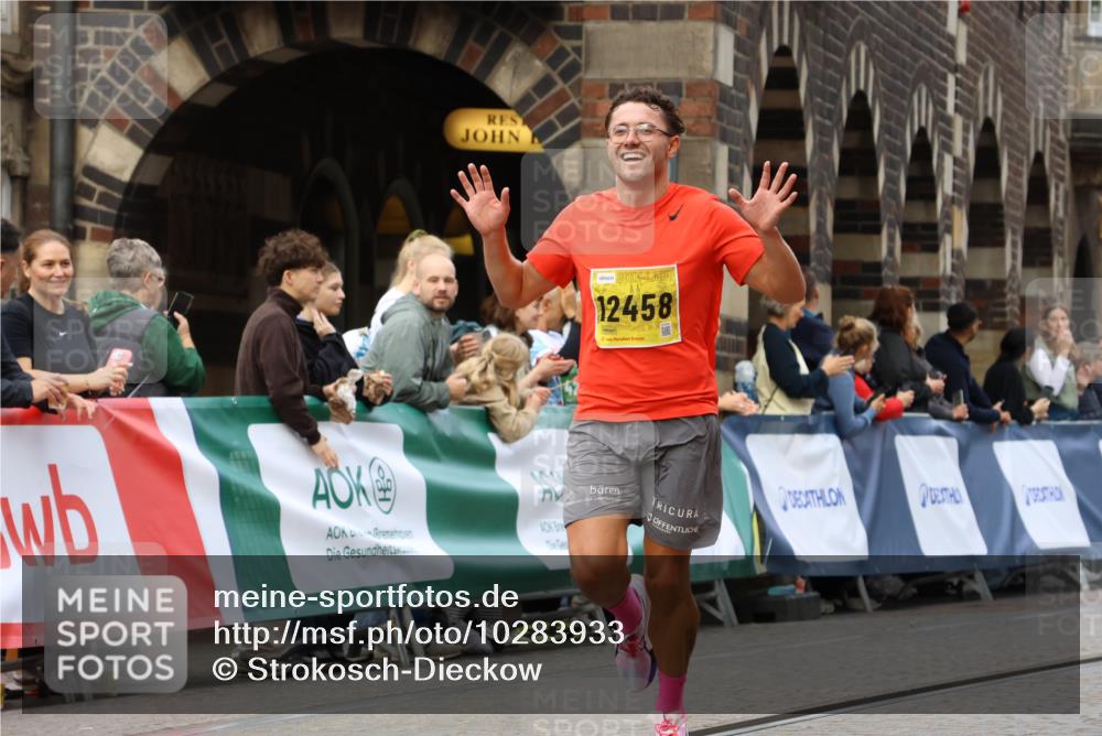 13.09.2026 - 21. swb-Marathon Bremen Strokosch-Dieckow http://msf.ph/oto/10283933 13.09.2026 10:30:48 Ziel 13569, 13576, 13603, 13537, 13554, 13572, 13630 meine-sportfotos.de