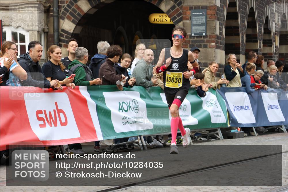 13.09.2026 - 21. swb-Marathon Bremen Strokosch-Dieckow http://msf.ph/oto/10284035 13.09.2026 10:31:08 Ziel 12458, 13537, 13554, 13630, 13571 meine-sportfotos.de