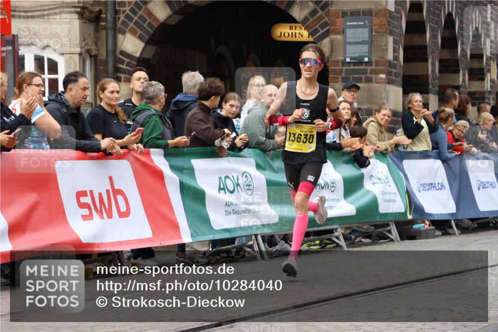 13.09.2026 - 21. swb-Marathon Bremen Strokosch-Dieckow http://msf.ph/oto/10284040 13.09.2026 10:31:08 Ziel 12458, 13537, 13554, 13630, 13571 meine-sportfotos.de