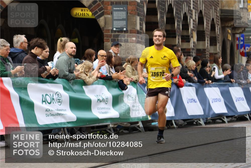 13.09.2026 - 21. swb-Marathon Bremen Strokosch-Dieckow http://msf.ph/oto/10284085 13.09.2026 10:31:14 Ziel 13537, 13554, 13572, 13630, 13571 meine-sportfotos.de