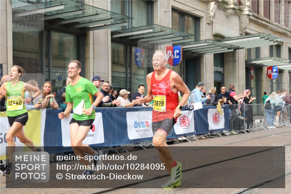 13.09.2026 - 21. swb-Marathon Bremen Strokosch-Dieckow http://msf.ph/oto/10284095 13.09.2026 10:35:20 Ziel 11345, 12289, 13558, 13583, 10261, 10262, 10994, 11068, 11176, 11345, 11512, 13505, 13514, 13540, 13560, 13590, 13619 meine-sportfotos.de