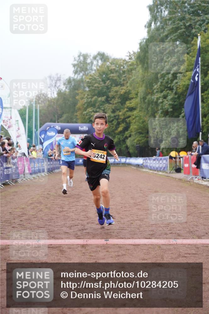 13.09.2026 - Airport Race Dennis Weichert http://msf.ph/oto/10284205 13.09.2026 10:25:22 Ziel 382, 5095, 5242, 5469 meine-sportfotos.de