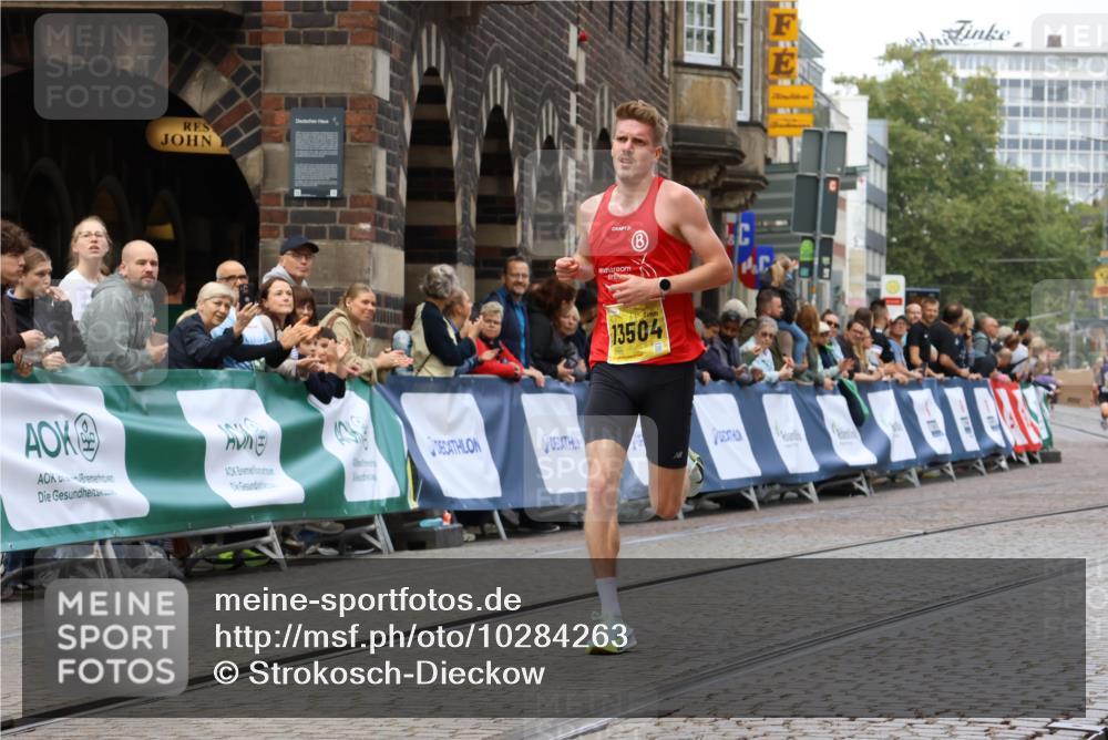 13.09.2026 - 21. swb-Marathon Bremen Strokosch-Dieckow http://msf.ph/oto/10284263 13.09.2026 10:31:43 Ziel 13504, 13571, 12457, 13533, 13536, 13573, 13618 meine-sportfotos.de