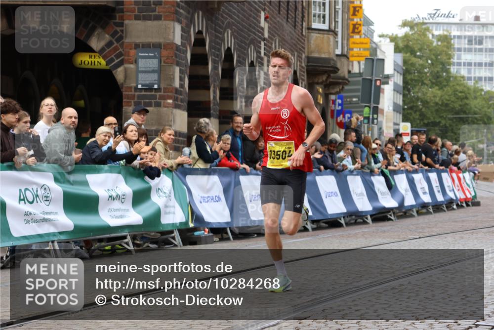 13.09.2026 - 21. swb-Marathon Bremen Strokosch-Dieckow http://msf.ph/oto/10284268 13.09.2026 10:31:43 Ziel 13504, 13571, 12457, 13533, 13536, 13573, 13618 meine-sportfotos.de