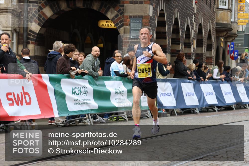 13.09.2026 - 21. swb-Marathon Bremen Strokosch-Dieckow http://msf.ph/oto/10284289 13.09.2026 10:31:54 Ziel 13504, 13643, 13543, 13582, 13632 meine-sportfotos.de