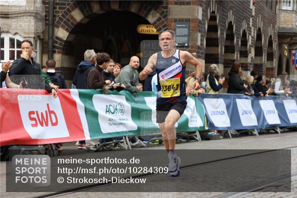 13.09.2026 - 21. swb-Marathon Bremen Strokosch-Dieckow http://msf.ph/oto/10284309 13.09.2026 10:31:54 Ziel 13504, 13643, 13543, 13582, 13632 meine-sportfotos.de