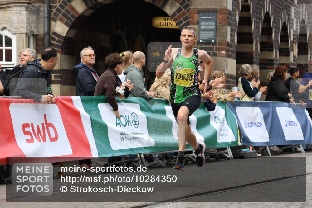 13.09.2026 - 21. swb-Marathon Bremen Strokosch-Dieckow http://msf.ph/oto/10284350 13.09.2026 10:32:00 Ziel 13504, 13533, 13643, 13543, 13582, 13632 meine-sportfotos.de