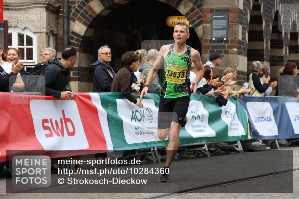 13.09.2026 - 21. swb-Marathon Bremen Strokosch-Dieckow http://msf.ph/oto/10284360 13.09.2026 10:32:00 Ziel 13504, 13533, 13643, 13543, 13582, 13632 meine-sportfotos.de