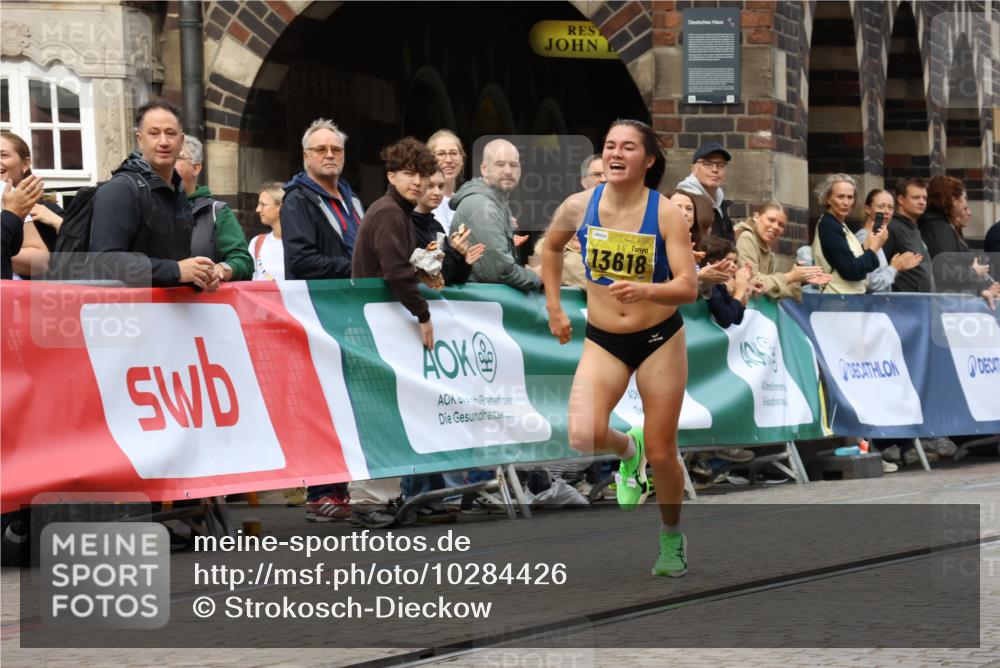 13.09.2026 - 21. swb-Marathon Bremen Strokosch-Dieckow http://msf.ph/oto/10284426 13.09.2026 10:32:04 Ziel 12457, 13533, 13536, 13573, 13618, 13643, 13543, 13582, 13632 meine-sportfotos.de