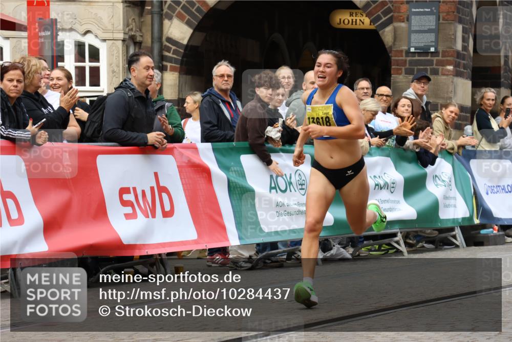 13.09.2026 - 21. swb-Marathon Bremen Strokosch-Dieckow http://msf.ph/oto/10284437 13.09.2026 10:32:04 Ziel 12457, 13533, 13536, 13573, 13618, 13643, 13543, 13582, 13632 meine-sportfotos.de