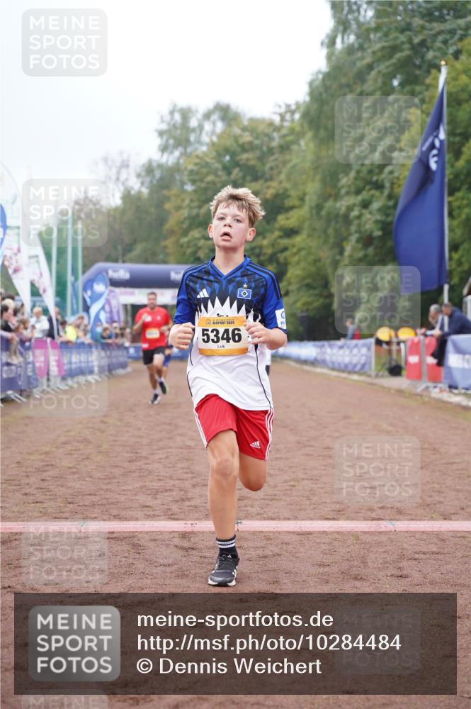 13.09.2026 - Airport Race Dennis Weichert http://msf.ph/oto/10284484 13.09.2026 10:25:46 Ziel 5139, 5346, 5414 meine-sportfotos.de