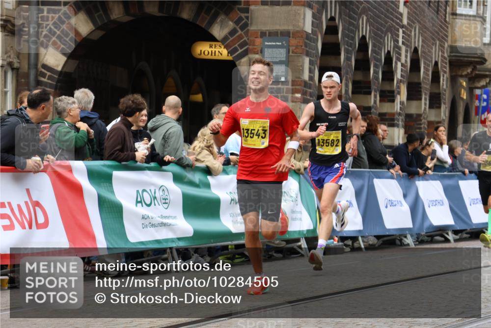 13.09.2026 - 21. swb-Marathon Bremen Strokosch-Dieckow http://msf.ph/oto/10284505 13.09.2026 10:32:16 Ziel 12457, 13533, 13536, 13543, 13573, 13618, 13524, 13564, 13638, 13639 meine-sportfotos.de