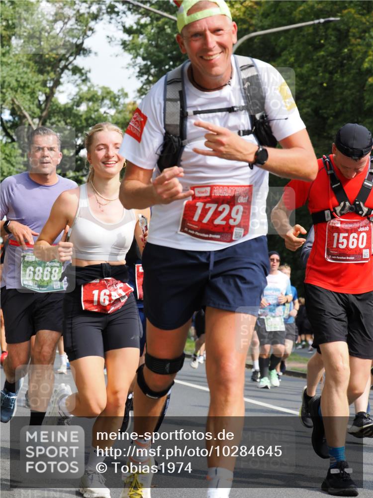 13.09.2026 - 21. swb-Marathon Bremen TobiasT http://msf.ph/oto/10284645 13.09.2026 12:09:49 Laufen 6868, 16, 120, 1729, 1560, 21, 240 meine-sportfotos.de