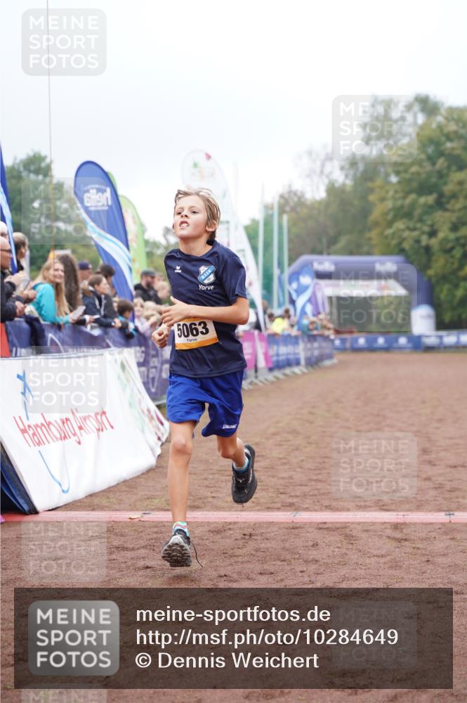 13.09.2026 - Airport Race Dennis Weichert http://msf.ph/oto/10284649 13.09.2026 10:25:54 Ziel 5063, 5139, 5414 meine-sportfotos.de