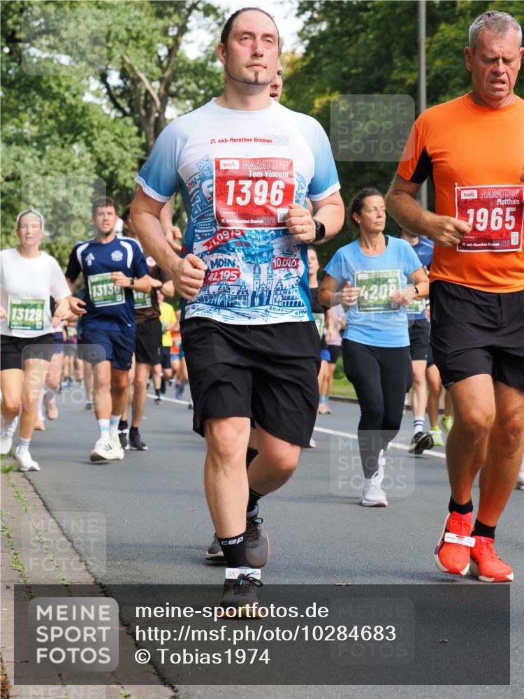 13.09.2026 - 21. swb-Marathon Bremen TobiasT http://msf.ph/oto/10284683 13.09.2026 12:09:54 Laufen 13129, 13130, 10, 21, 26, 1396, 21, 26, 1, 0975, 42, 195, 10, 000, 10, 000, 4208, 1965, 21, 26 meine-sportfotos.de