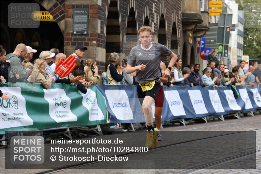 13.09.2026 - 21. swb-Marathon Bremen Strokosch-Dieckow http://msf.ph/oto/10284800 13.09.2026 10:32:59 Ziel 13524, 13550, 13599, 13622 meine-sportfotos.de