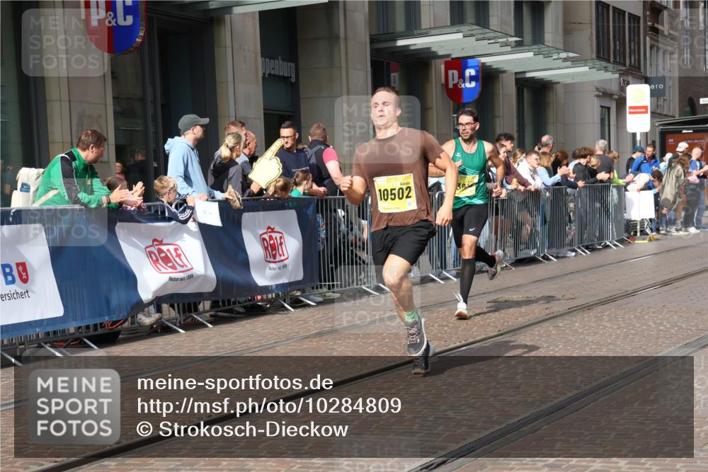13.09.2026 - 21. swb-Marathon Bremen Strokosch-Dieckow http://msf.ph/oto/10284809 13.09.2026 10:37:20 Ziel 11619, 11854, 13535, 10502, 10961, 11654, 13568, 13608 meine-sportfotos.de