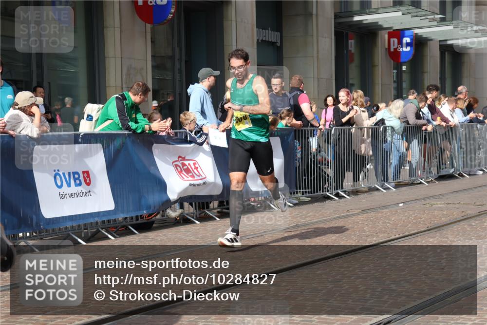 13.09.2026 - 21. swb-Marathon Bremen Strokosch-Dieckow http://msf.ph/oto/10284827 13.09.2026 10:37:21 Ziel 11619, 11854, 13535, 10502, 10961, 11654, 13568, 13608 meine-sportfotos.de
