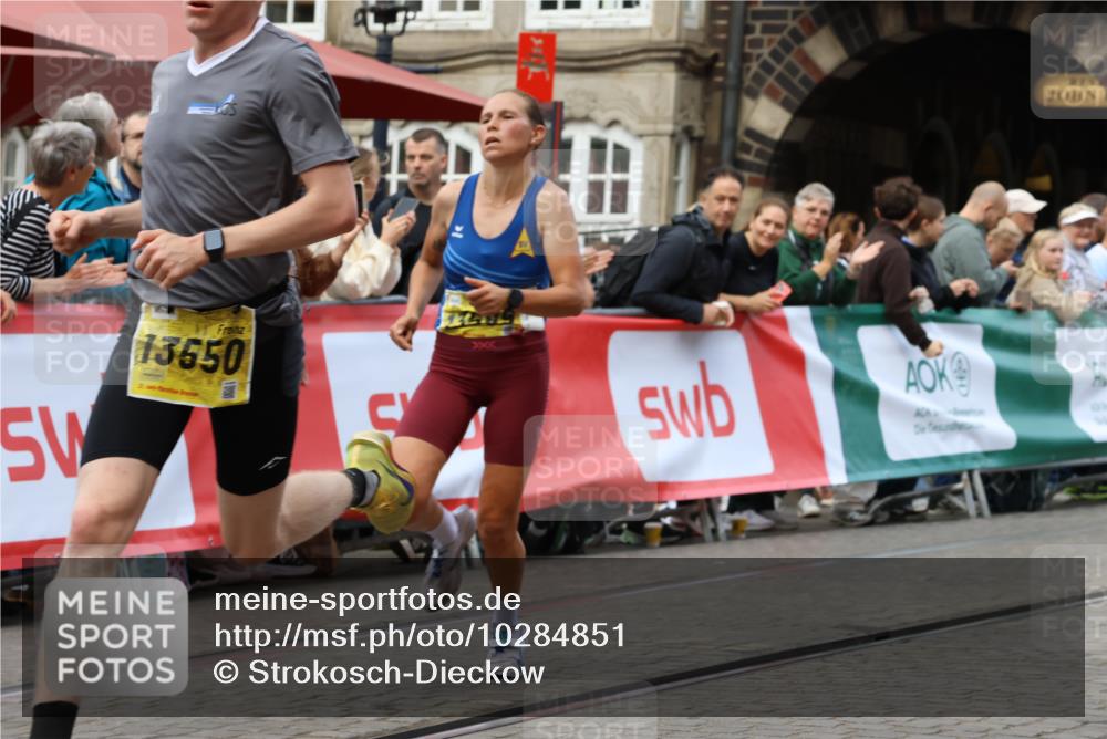 13.09.2026 - 21. swb-Marathon Bremen Strokosch-Dieckow http://msf.ph/oto/10284851 13.09.2026 10:33:00 Ziel 13524, 13550, 13599, 13622 meine-sportfotos.de