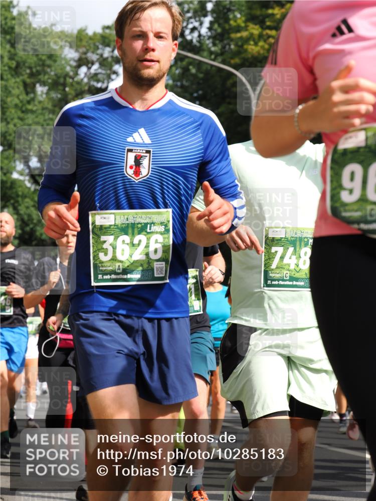 13.09.2026 - 21. swb-Marathon Bremen TobiasT http://msf.ph/oto/10285183 13.09.2026 12:11:21 Laufen 3626, 21, 26, 748, 21, 2, 96 meine-sportfotos.de