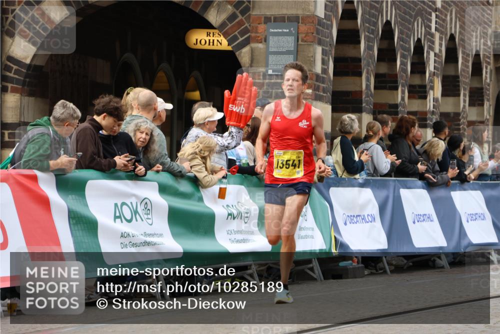 13.09.2026 - 21. swb-Marathon Bremen Strokosch-Dieckow http://msf.ph/oto/10285189 13.09.2026 10:33:57 Ziel 10366, 10475, 11059, 11481, 11652, 12459, 13530, 13605 meine-sportfotos.de