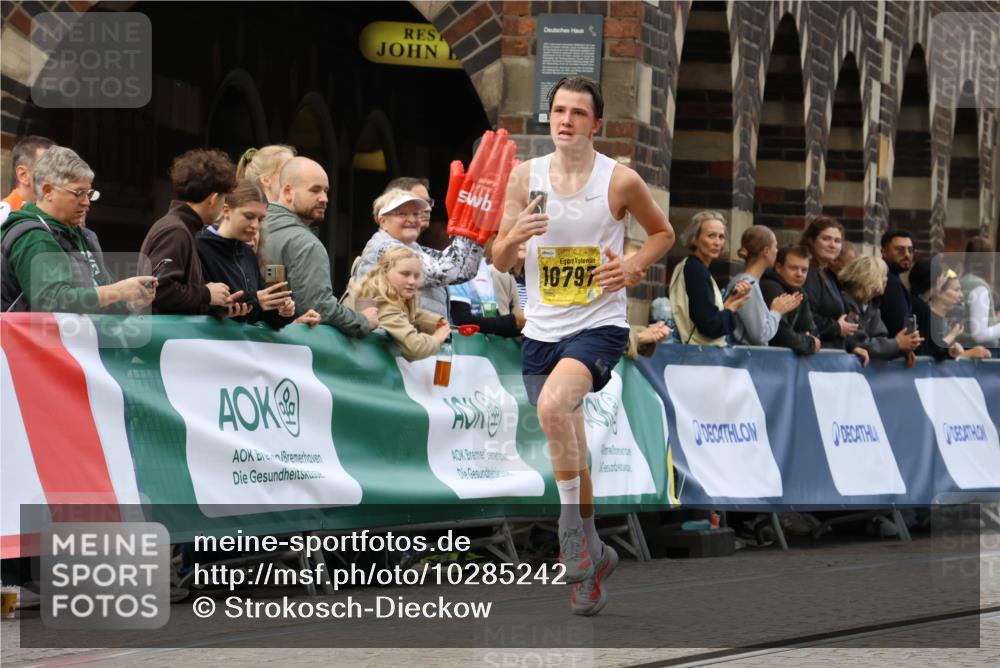 13.09.2026 - 21. swb-Marathon Bremen Strokosch-Dieckow http://msf.ph/oto/10285242 13.09.2026 10:34:02 Ziel 10366, 10475, 11059, 11481, 12459, 13530, 13541, 13605, 13610 meine-sportfotos.de