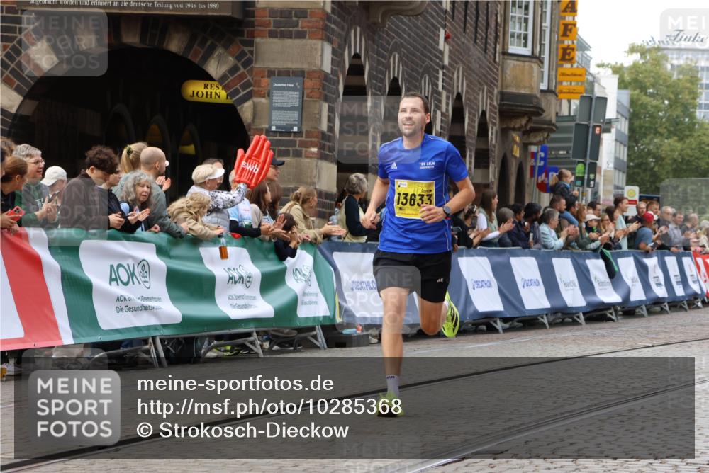 13.09.2026 - 21. swb-Marathon Bremen Strokosch-Dieckow http://msf.ph/oto/10285368 13.09.2026 10:34:29 Ziel 13605, 13610, 13633, 10818, 12540, 13637 meine-sportfotos.de