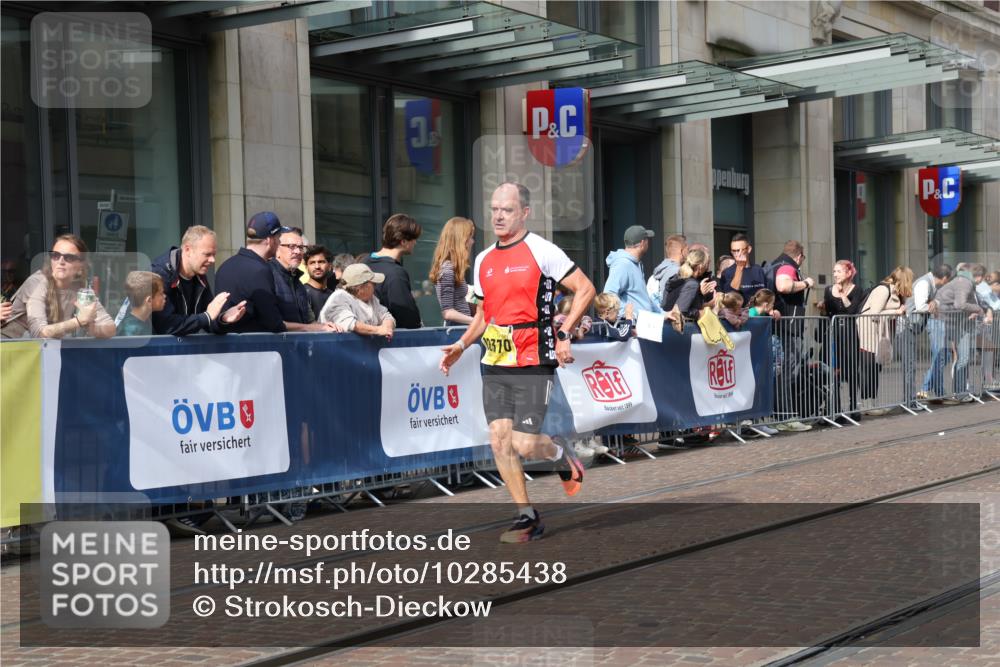 13.09.2026 - 21. swb-Marathon Bremen Strokosch-Dieckow http://msf.ph/oto/10285438 13.09.2026 10:38:40 Ziel 10782, 10926, 11127, 11338, 11454, 12003, 10441, 12370, 13507, 13539 meine-sportfotos.de