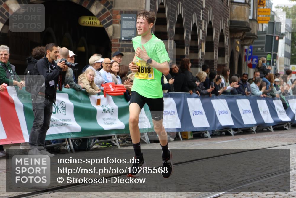 13.09.2026 - 21. swb-Marathon Bremen Strokosch-Dieckow http://msf.ph/oto/10285568 13.09.2026 10:34:49 Ziel 10818, 11418, 13633, 13637, 11197, 11964, 13588, 13601, 13625 meine-sportfotos.de