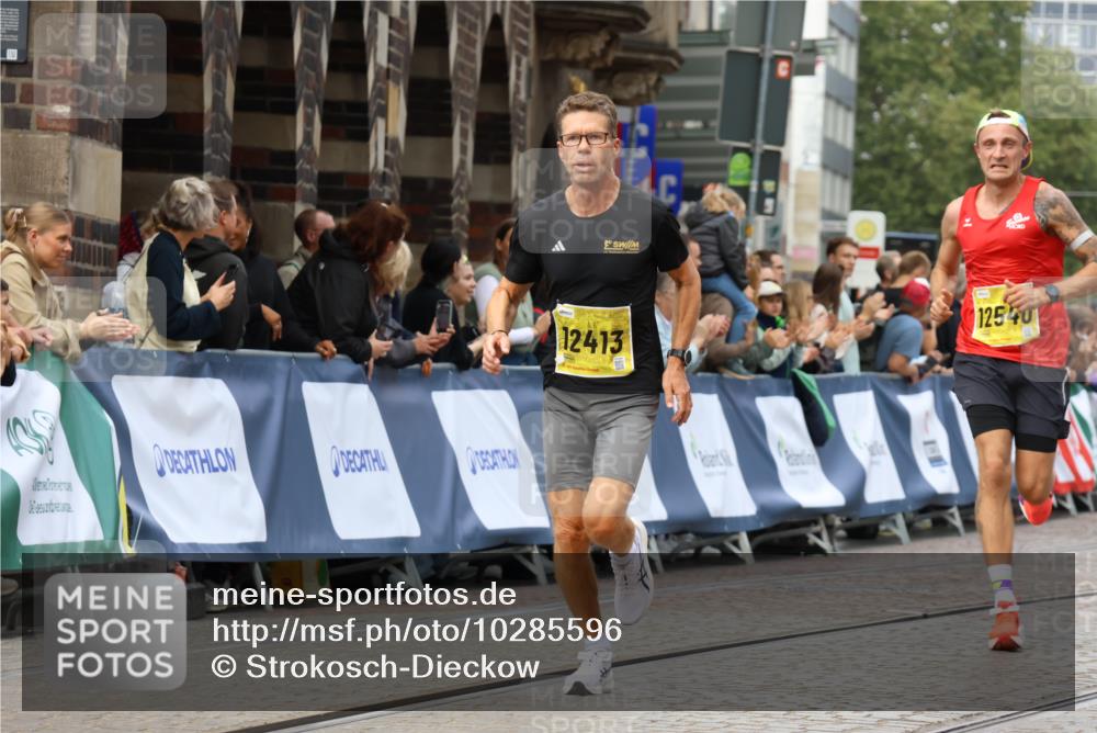 13.09.2026 - 21. swb-Marathon Bremen Strokosch-Dieckow http://msf.ph/oto/10285596 13.09.2026 10:34:55 Ziel 10818, 12540, 13637, 10261, 10262, 13505, 13560, 13625 meine-sportfotos.de