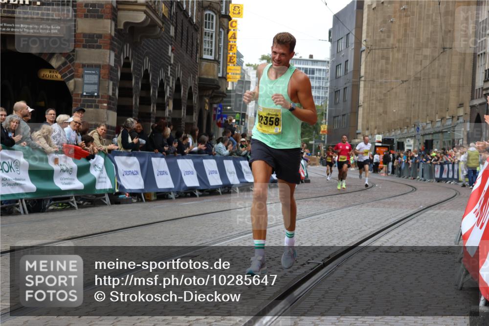 13.09.2026 - 21. swb-Marathon Bremen Strokosch-Dieckow http://msf.ph/oto/10285647 13.09.2026 10:34:58 Ziel 10818, 12358, 12413, 12540, 13637, 10261, 10262, 13505, 13560 meine-sportfotos.de