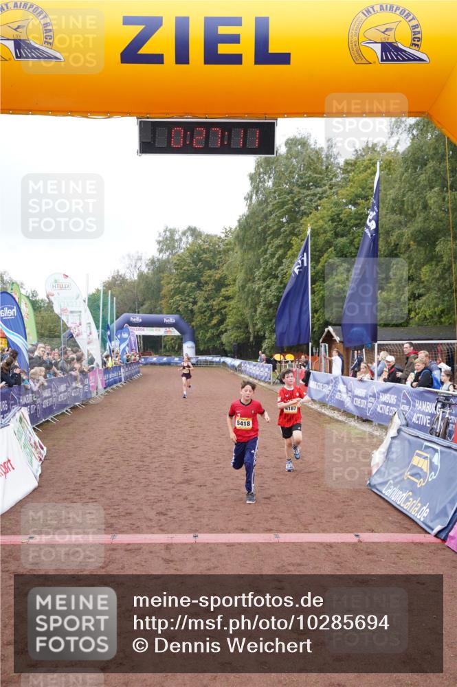 13.09.2026 - Airport Race Dennis Weichert http://msf.ph/oto/10285694 13.09.2026 10:27:45 Ziel 4187, 5418, 5476 meine-sportfotos.de
