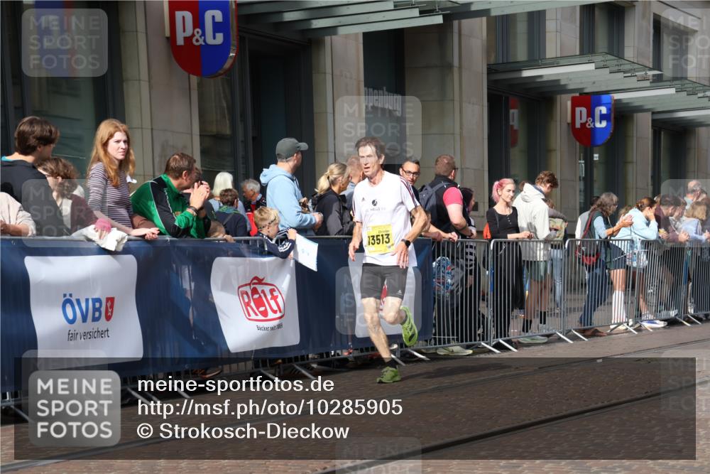 13.09.2026 - 21. swb-Marathon Bremen Strokosch-Dieckow http://msf.ph/oto/10285905 13.09.2026 10:39:31 Ziel 11198, 11721, 12144, 12339, 13519, 13642, 11227, 11713, 12404, 13513, 13556, 13641 meine-sportfotos.de