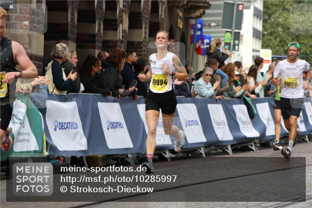 13.09.2026 - 21. swb-Marathon Bremen Strokosch-Dieckow http://msf.ph/oto/10285997 13.09.2026 10:35:26 Ziel 10261, 10262, 13505, 13560, 13601, 13625, 12289, 13583 meine-sportfotos.de