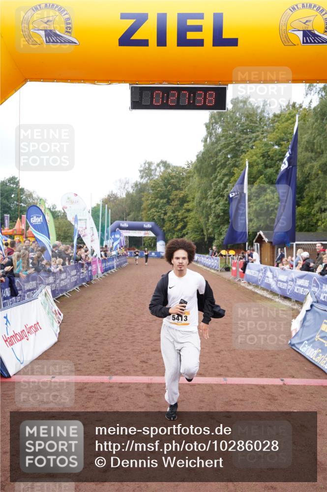 13.09.2026 - Airport Race Dennis Weichert http://msf.ph/oto/10286028 13.09.2026 10:28:11 Ziel 5413 meine-sportfotos.de