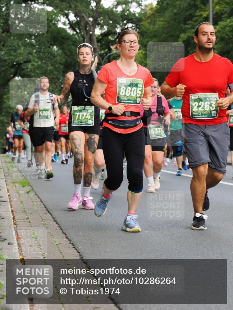 13.09.2026 - 21. swb-Marathon Bremen TobiasT http://msf.ph/oto/10286264 13.09.2026 12:17:20 Laufen 4200, 7174, 8605, 21, 2263, 4373 meine-sportfotos.de