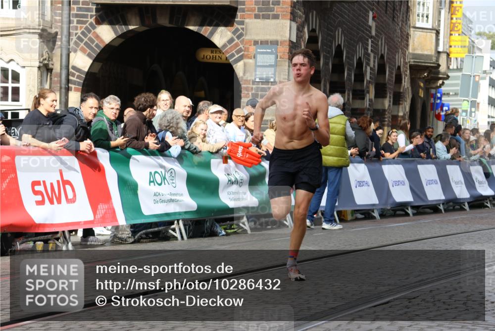 13.09.2026 - 21. swb-Marathon Bremen Strokosch-Dieckow http://msf.ph/oto/10286432 13.09.2026 10:36:21 Ziel 10244, 11067, 13534, 11916, 13548 meine-sportfotos.de