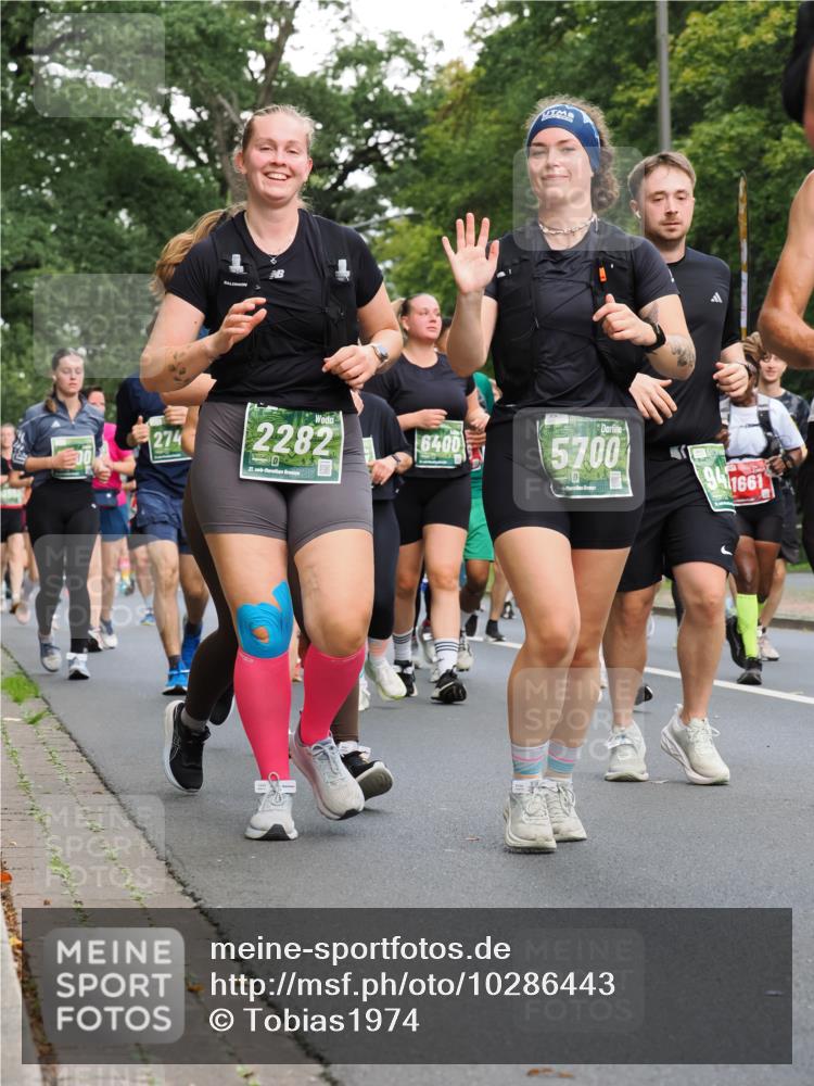 13.09.2026 - 21. swb-Marathon Bremen TobiasT http://msf.ph/oto/10286443 13.09.2026 12:18:04 Laufen 274, 2282, 21, 26, 6400, 5700, 1661 meine-sportfotos.de