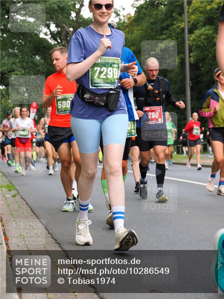 13.09.2026 - 21. swb-Marathon Bremen TobiasT http://msf.ph/oto/10286549 13.09.2026 12:18:21 Laufen 2488, 500, 7299, 21, 25, 290, 5247 meine-sportfotos.de