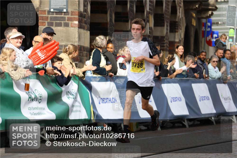 13.09.2026 - 21. swb-Marathon Bremen Strokosch-Dieckow http://msf.ph/oto/10286716 13.09.2026 10:36:57 Ziel 11916, 12456, 13548, 10961, 11654, 13568 meine-sportfotos.de