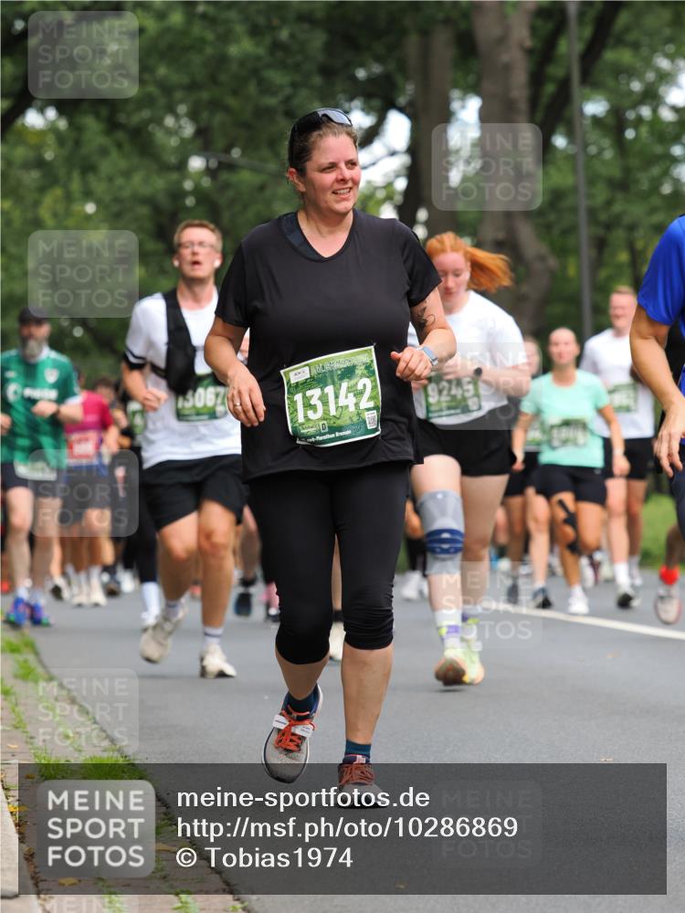 13.09.2026 - 21. swb-Marathon Bremen TobiasT http://msf.ph/oto/10286869 13.09.2026 12:19:34 Laufen 3067, 13142, 920, 9245 meine-sportfotos.de