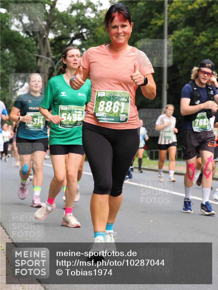 13.09.2026 - 21. swb-Marathon Bremen TobiasT http://msf.ph/oto/10287044 13.09.2026 12:20:10 Laufen 314, 2, 5495, 8861, 8738, 26, 7683 meine-sportfotos.de