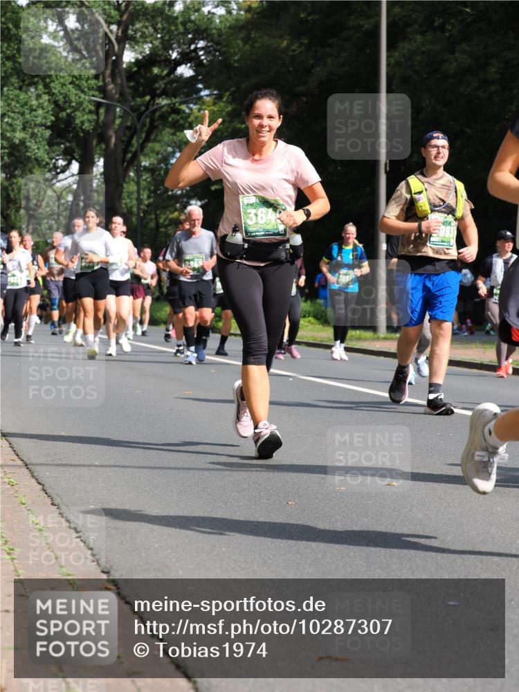 13.09.2026 - 21. swb-Marathon Bremen TobiasT http://msf.ph/oto/10287307 13.09.2026 12:21:18 Laufen 364, 993 meine-sportfotos.de
