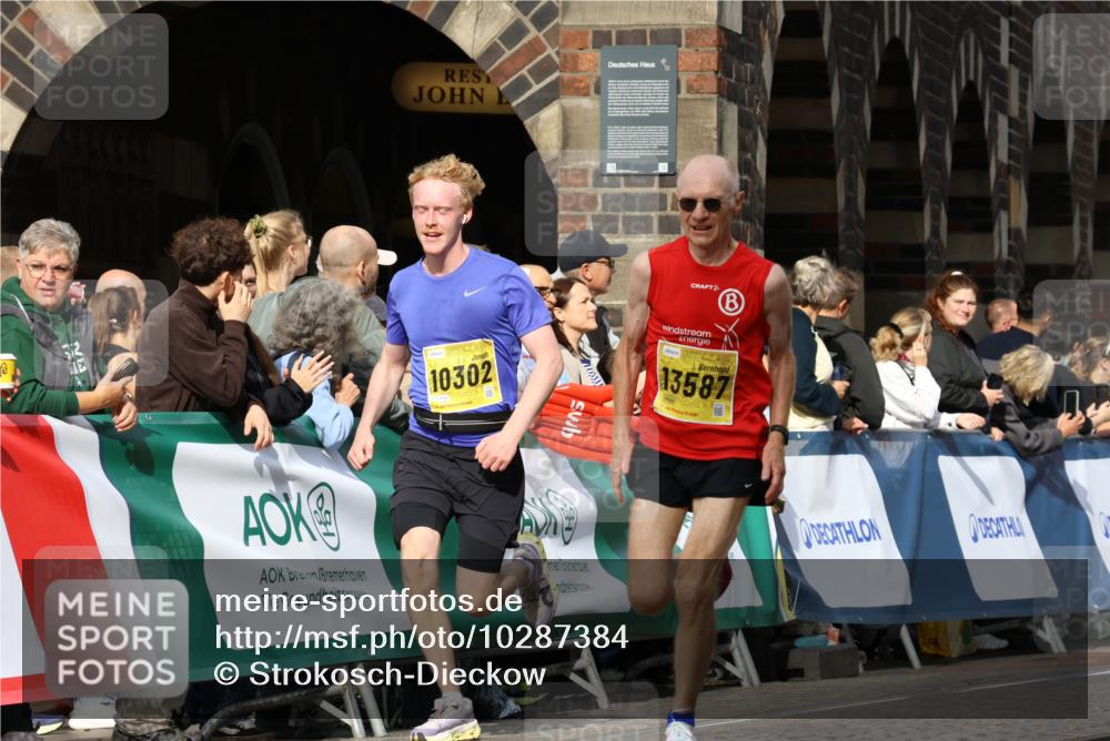 13.09.2026 - 21. swb-Marathon Bremen Strokosch-Dieckow http://msf.ph/oto/10287384 13.09.2026 10:38:17 Ziel 11083, 11142, 12538, 13535, 13551, 13584, 13587, 13507 meine-sportfotos.de