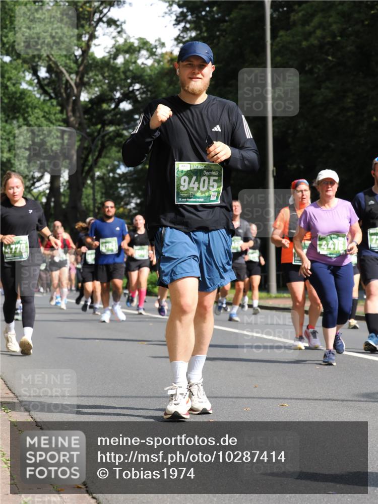 13.09.2026 - 21. swb-Marathon Bremen TobiasT http://msf.ph/oto/10287414 13.09.2026 12:21:44 Laufen 4770, 9405, 21 meine-sportfotos.de