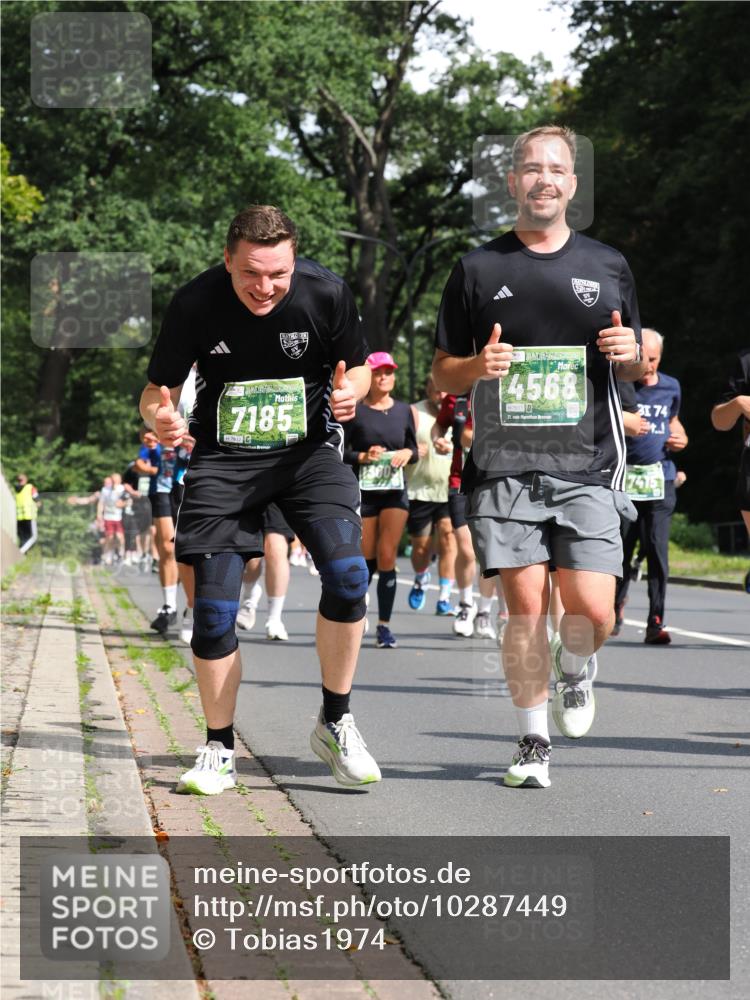 13.09.2026 - 21. swb-Marathon Bremen TobiasT http://msf.ph/oto/10287449 13.09.2026 12:21:49 Laufen 7185, 7612, 4568, 7611, 21, 126, 31, 74 meine-sportfotos.de