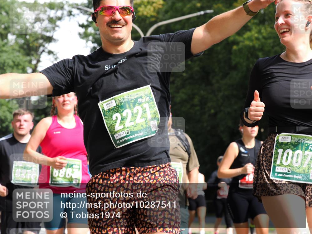 13.09.2026 - 21. swb-Marathon Bremen TobiasT http://msf.ph/oto/10287541 13.09.2026 12:22:04 Laufen 6236, 688, 2221, 8937, 21, 026, 100, 8938, 21, 26 meine-sportfotos.de