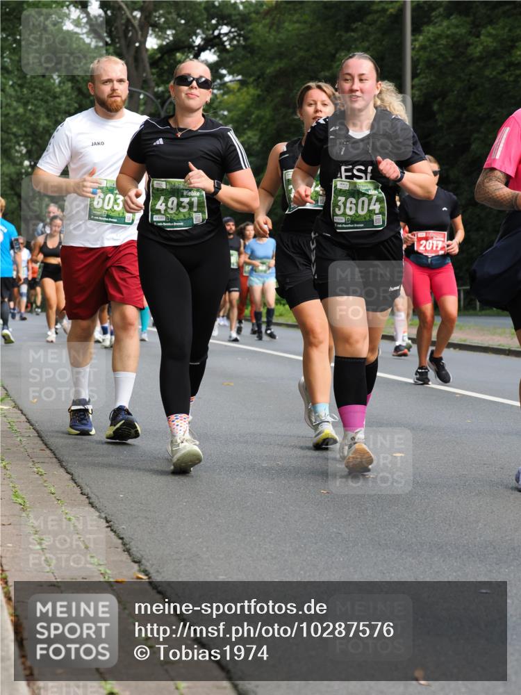 13.09.2026 - 21. swb-Marathon Bremen TobiasT http://msf.ph/oto/10287576 13.09.2026 12:22:11 Laufen 603, 4931, 5091, 3604, 5090, 2017 meine-sportfotos.de